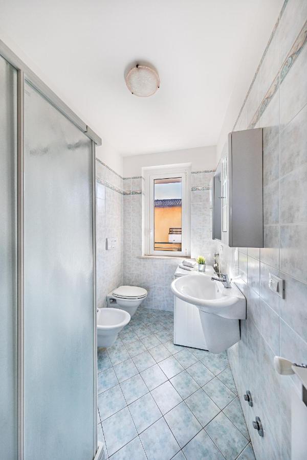 Annamaria 9 Apartment By Wonderful Italy Sirmione Exteriér fotografie